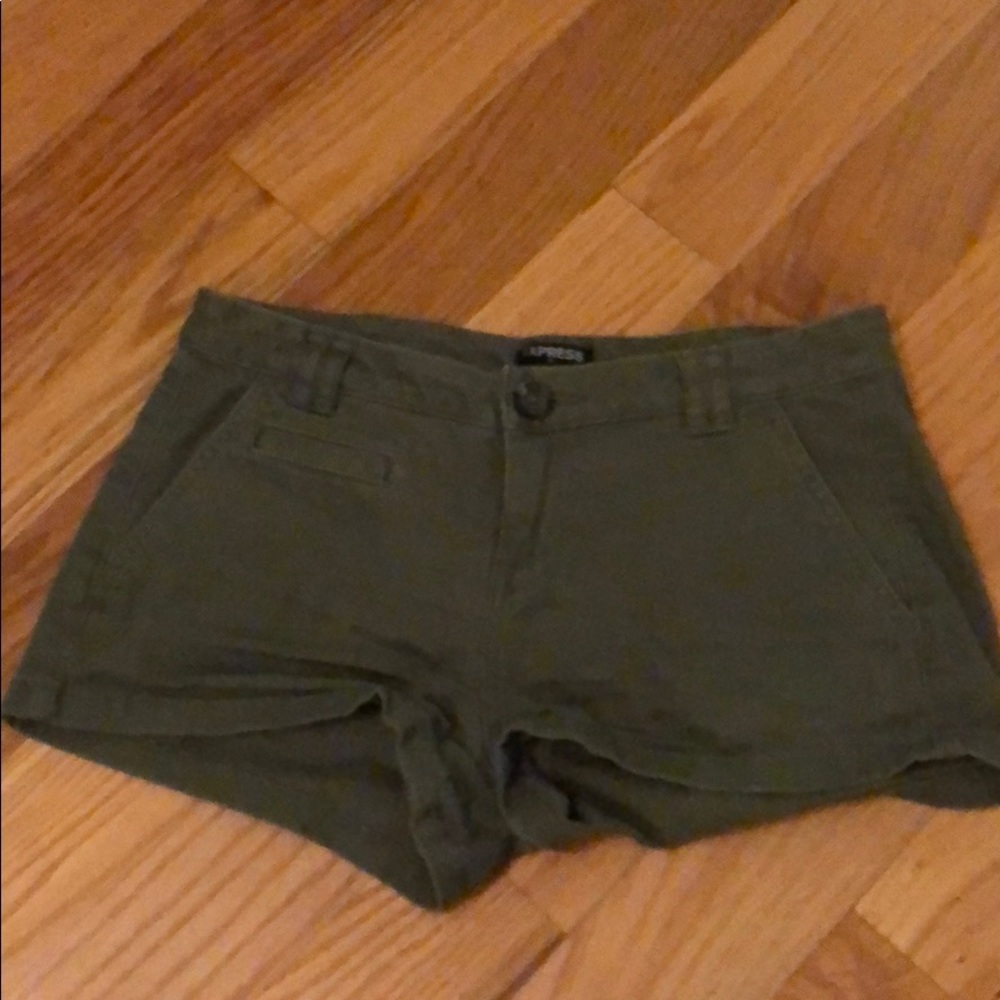 BOGO 50% Express army green shorts